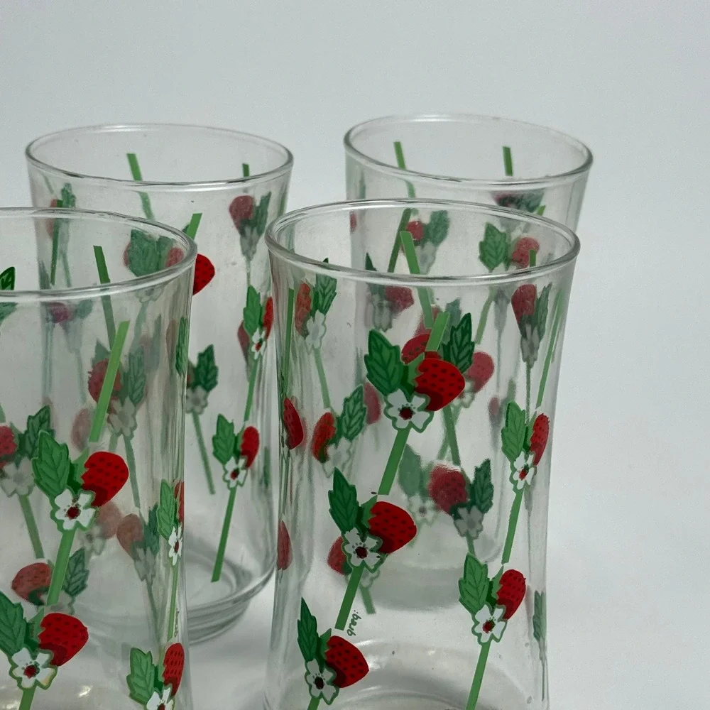 Vintage Greg Flowers Strawberry Vine Glass Tumblers Retro Set of 5 Red Green